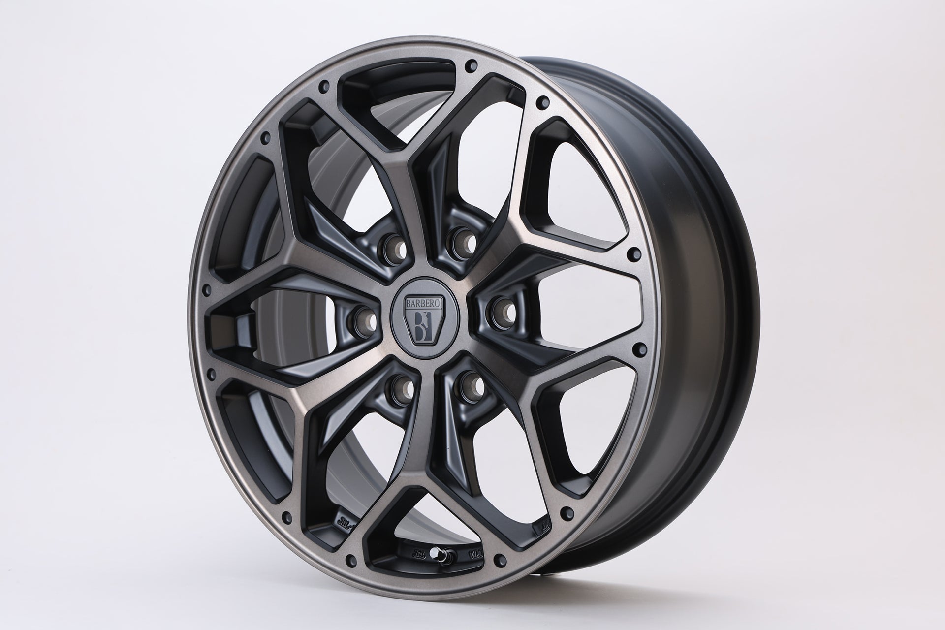 ハイエース】STYLING HEX FLEX ORIGINAL COLOR 17インチホイール