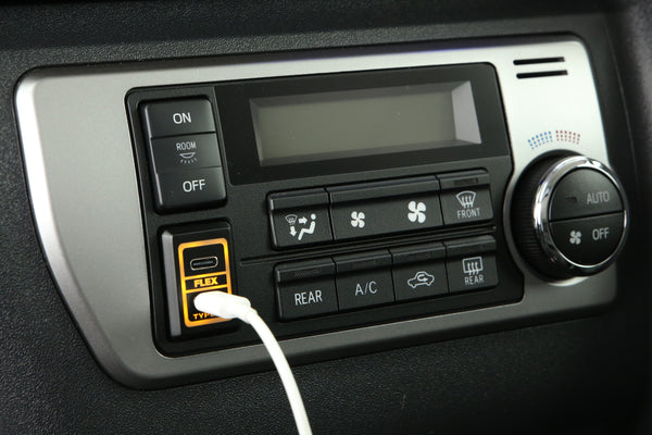 【ハイエース】67 ROKU NANA 急速充電 Power USB Socket(Type-C)