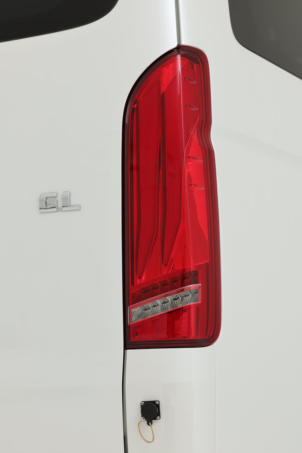 【ハイエース】ラムダ LEDテールランプ