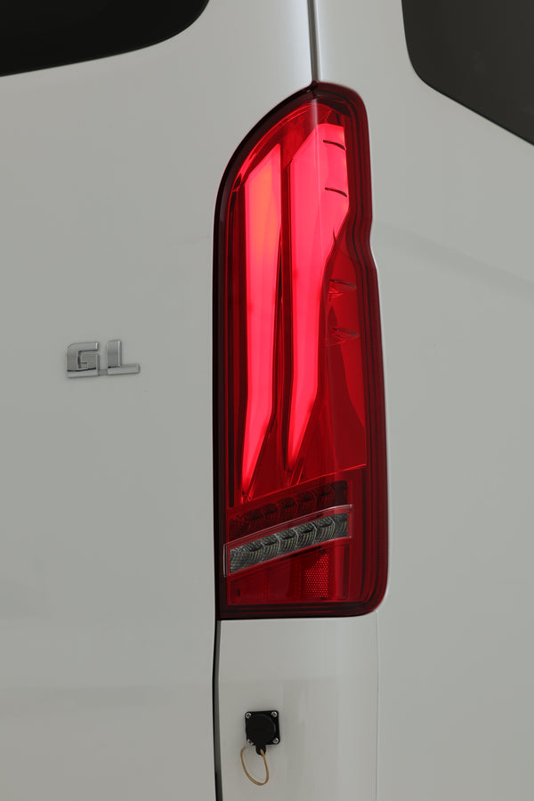 【ハイエース】ラムダ LEDテールランプ