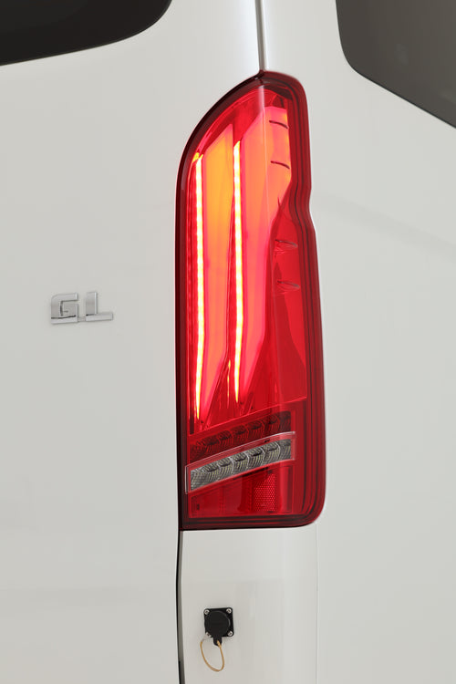 【ハイエース】ラムダ LEDテールランプ