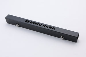 【全車種共通】67 ROKU NANA ナンバープレートステー サテンブラック