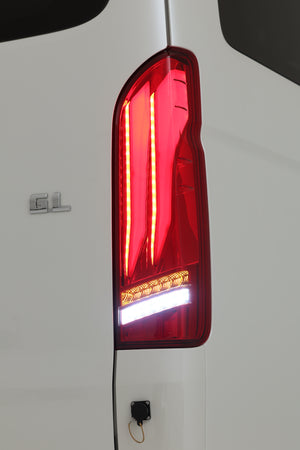 【ハイエース】ラムダ LEDテールランプ