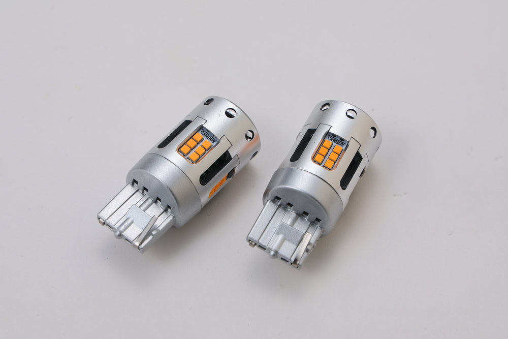 【全車種共通】ULTIMATE LED バルブ T20(ピンチ部違い) アンバー色 2個セット