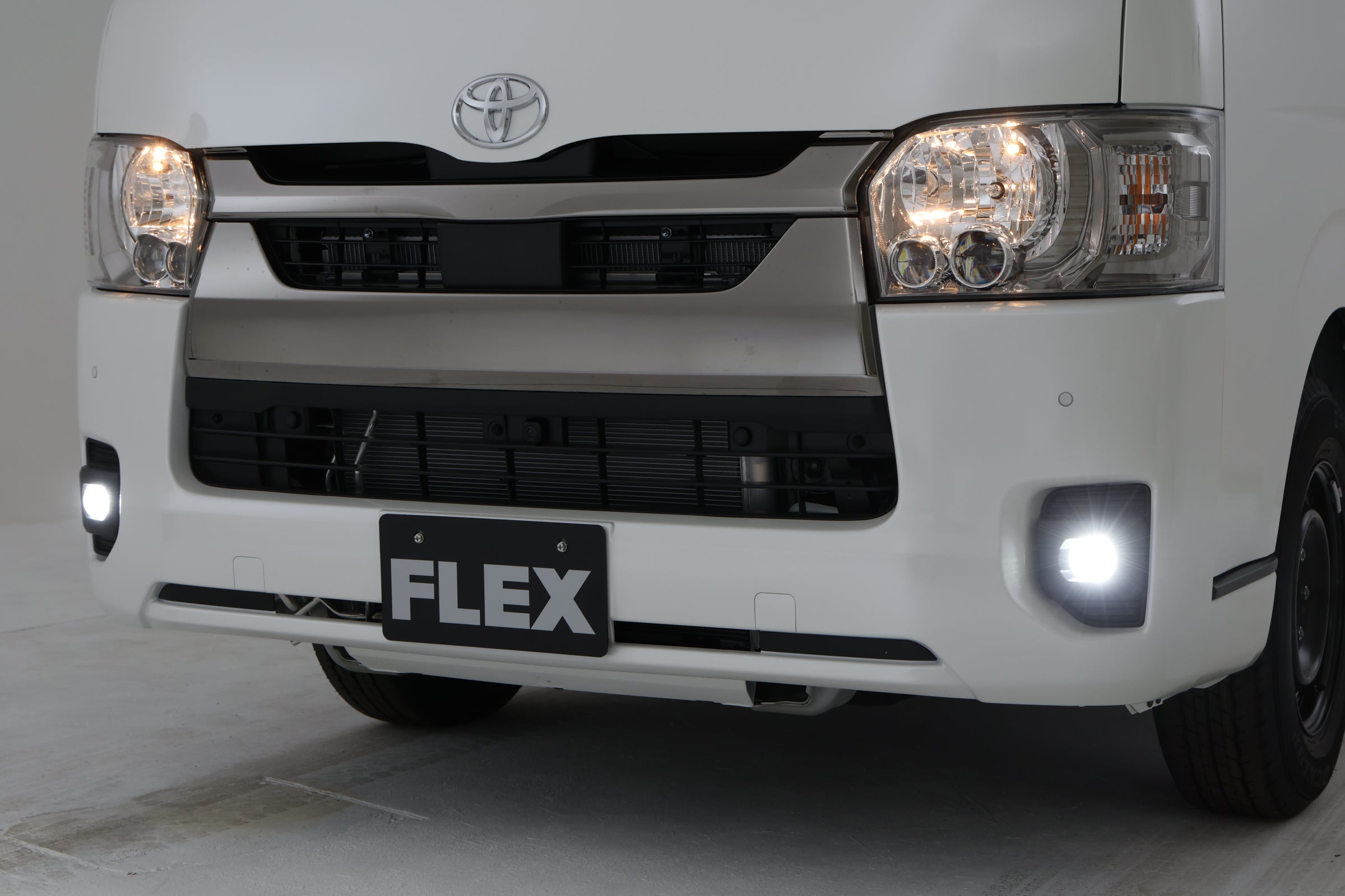 FLEX ドアバイザー ハイエース ハイエース】ドアバイザー