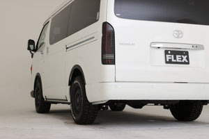 【ハイエース】ULTIMATE TYPE2 LEDテールランプ BLACK