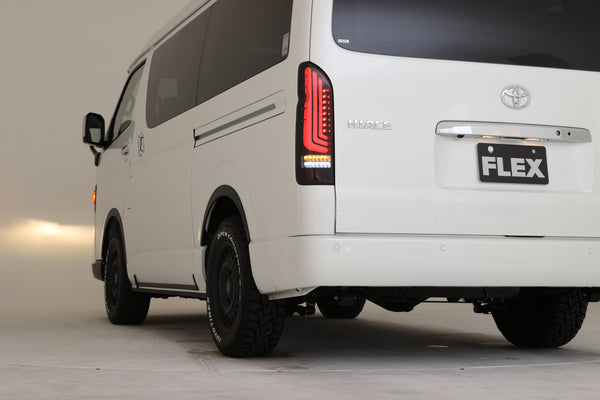 【ハイエース】ULTIMATE TYPE2 LEDテールランプ RED