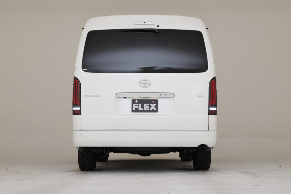 【ハイエース】ULTIMATE TYPE2 LEDテールランプ RED