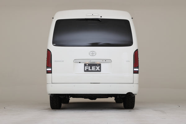 【ハイエース】ULTIMATE TYPE2 LEDテールランプ BLACK