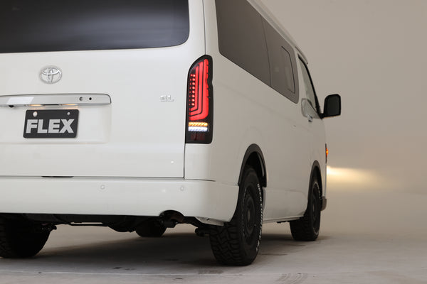 【ハイエース】ULTIMATE TYPE2 LEDテールランプ RED