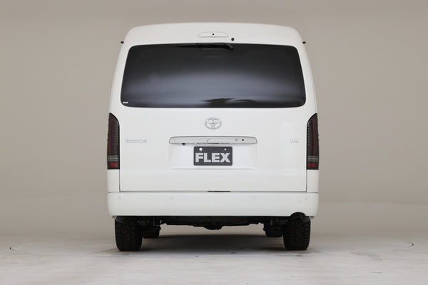 【ハイエース】ULTIMATE TYPE2 LEDテールランプ BLACK