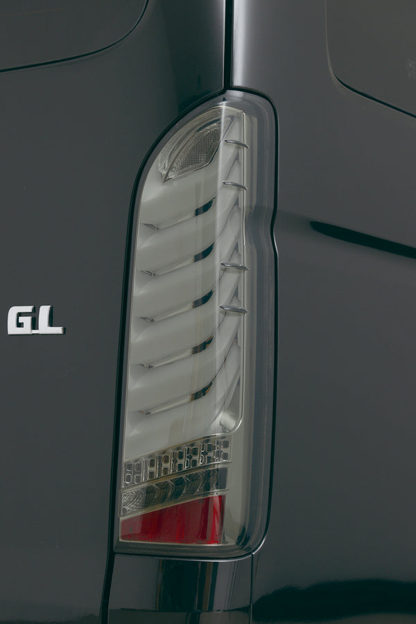 【ハイエース】シグマBLACK LEDテール