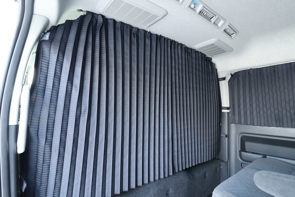 オリジナル間仕切りカーテン ミドルルーフ間仕切り