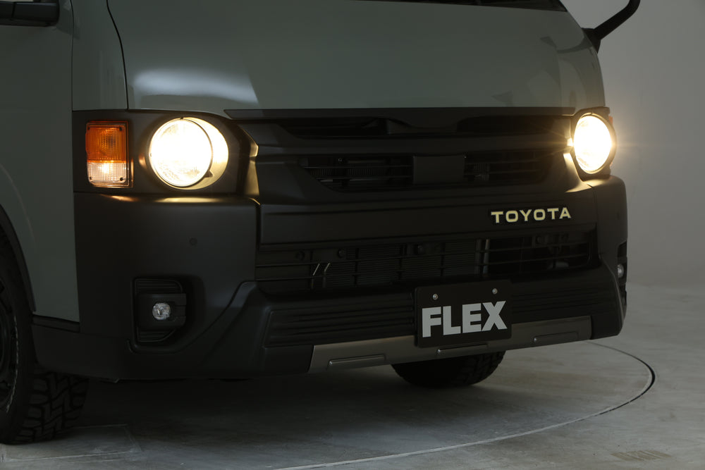 【ハイエース】ULTIMATE HEAD BULB H4 Classic  color