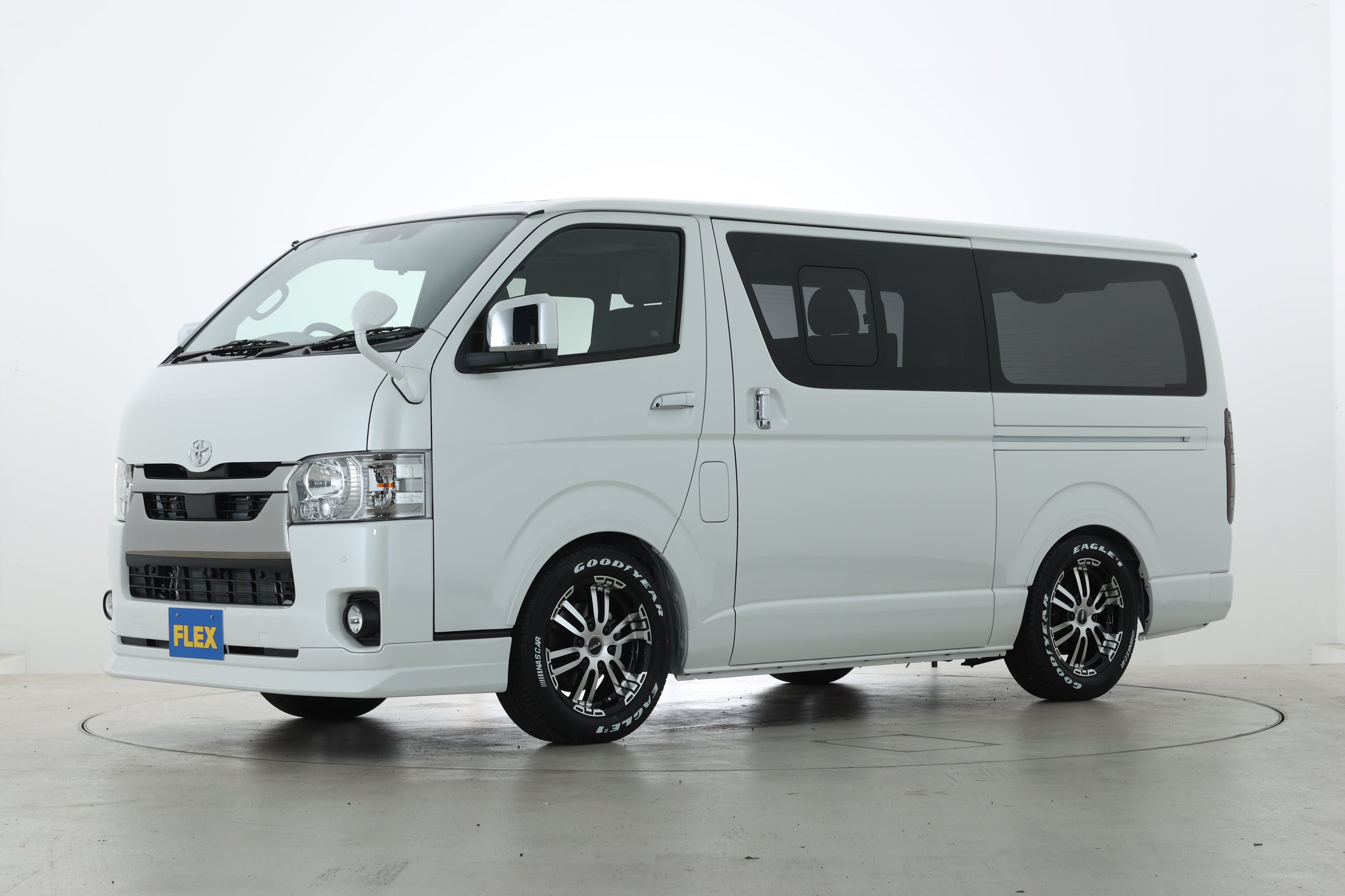 ハイエース】Delfino Lineフロントスポイラー 4型標準塗装済070用