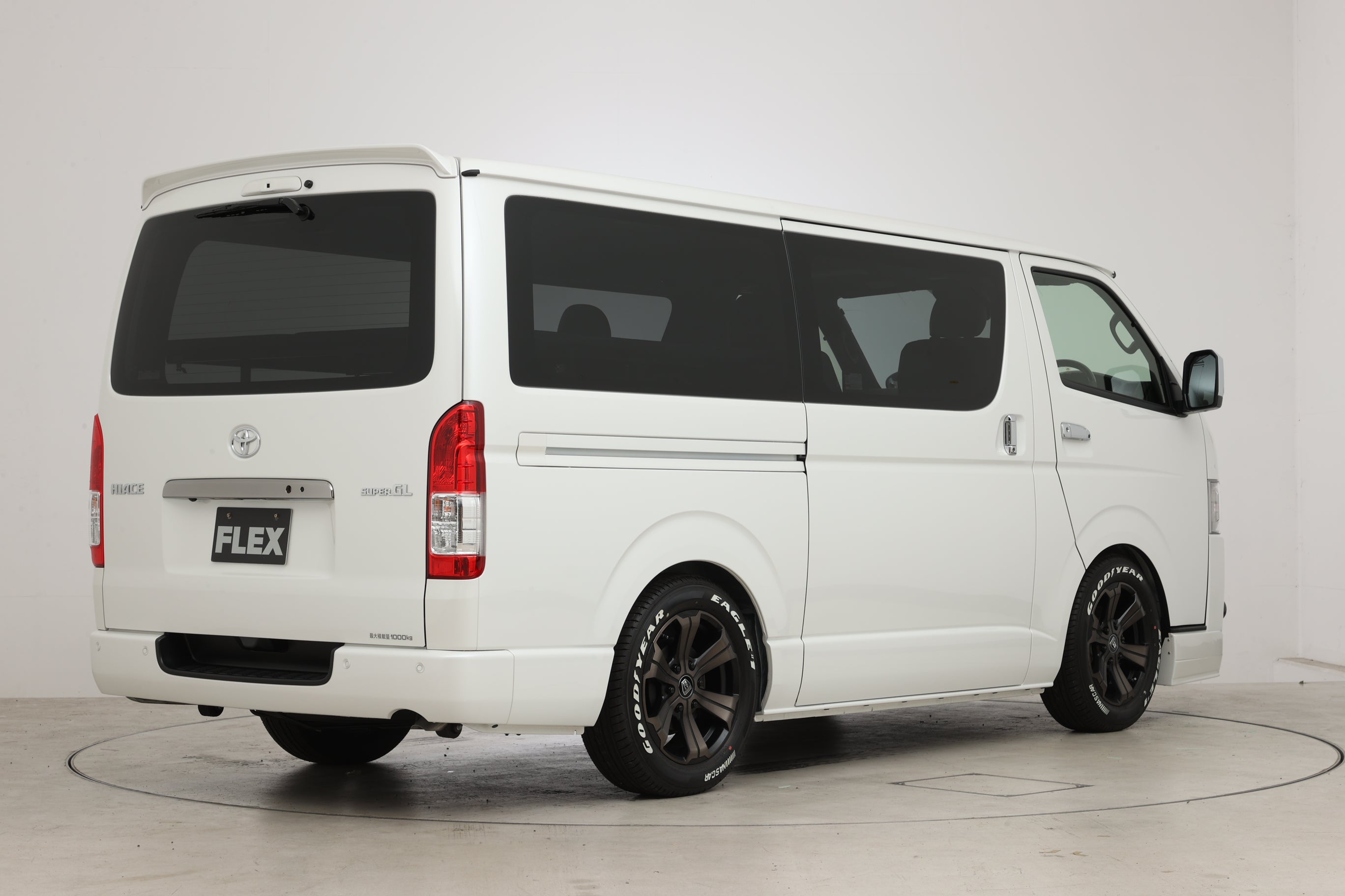 ハイエース】Delfino Lineリアスポイラー 4型標準塗装済070 用