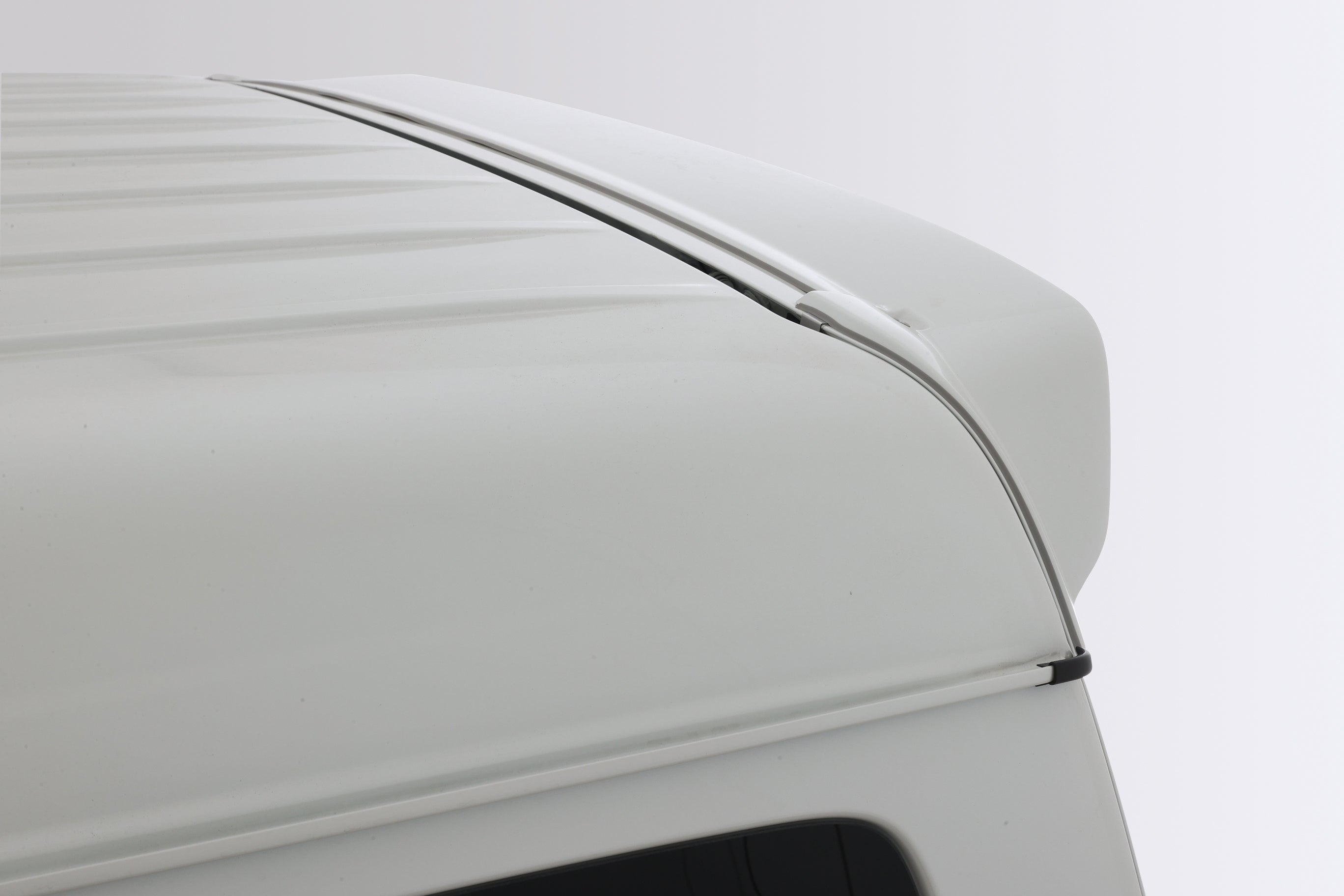 ハイエース】Delfino Lineリアスポイラー 4型ワイド塗装済070 用