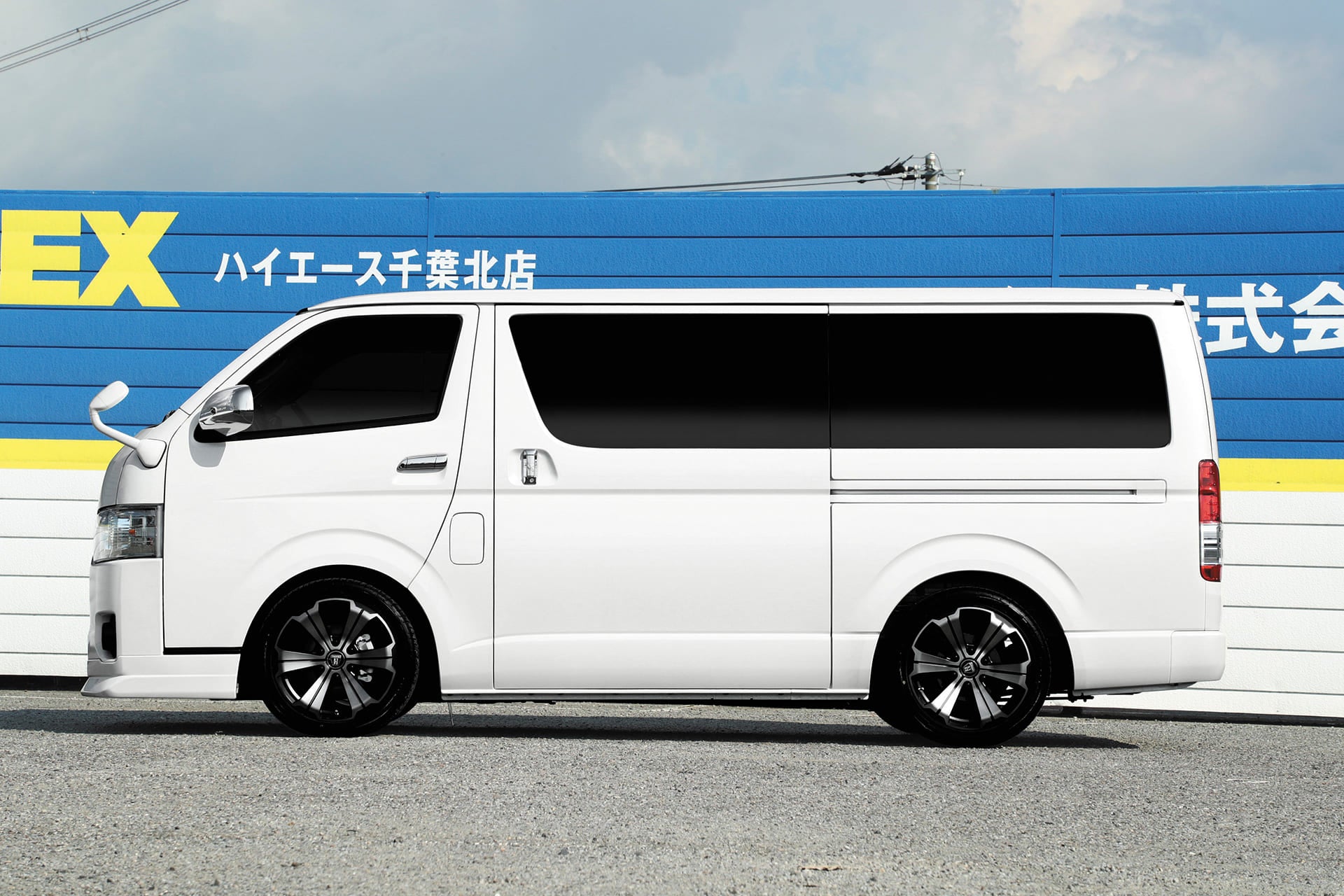 ハイエース】U-GRANDE FLEX ORIGINAL COLOR 18BR2-3MBC 18インチ