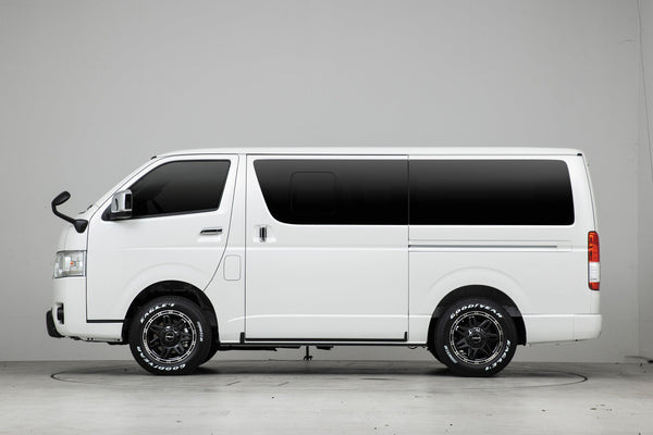 Delf04-16GB 16インチホイール ＋ TOYO TIRES H30 215/65R16 109/107 LT規格（4本セット)