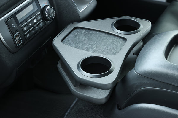 前席カップホルダー