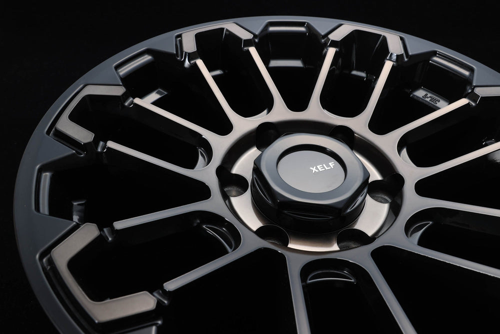 XELF 02 17インチホイール