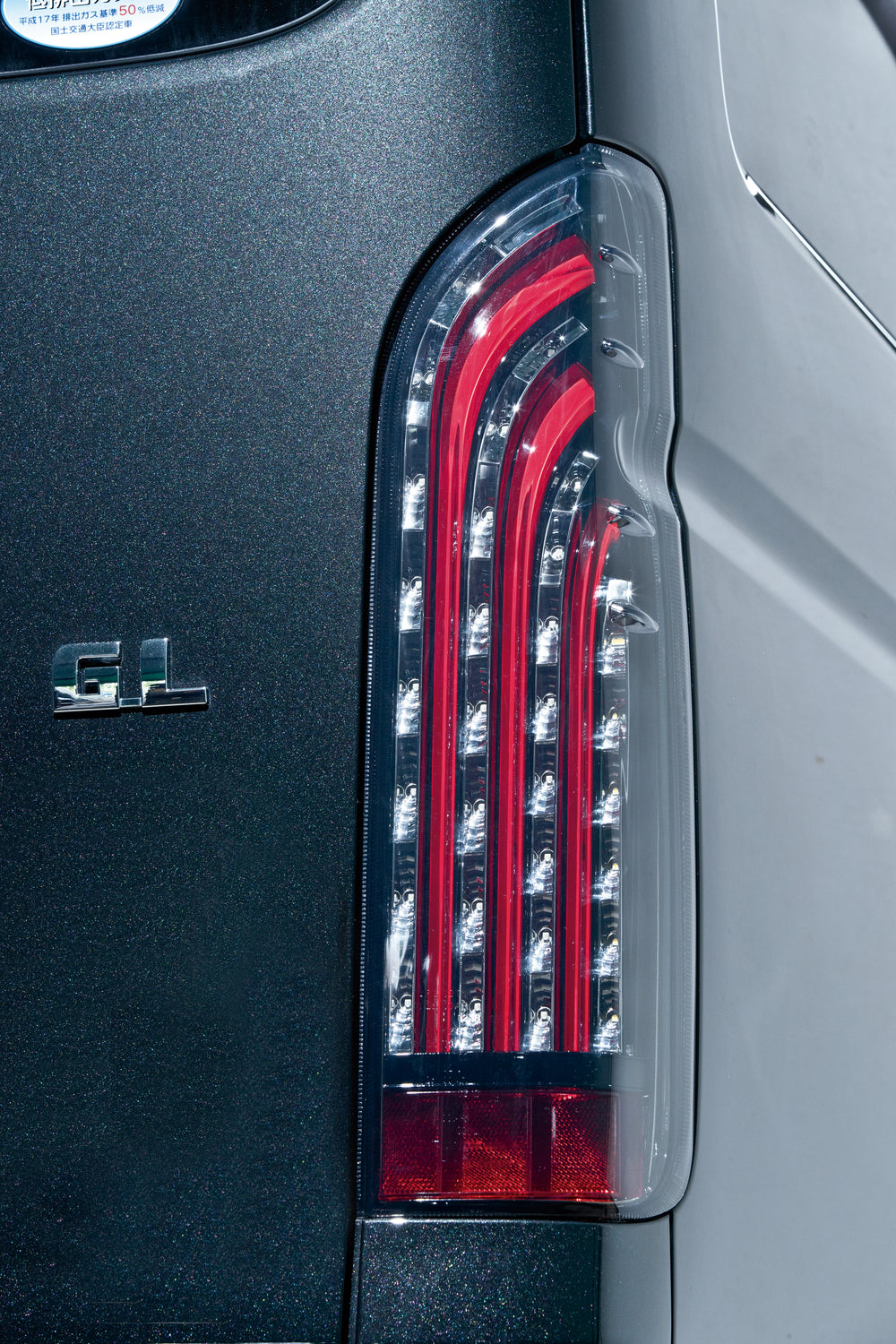 【ハイエース】FLEXオリジナル LEDテールランプ「煌（きらめき）」RED