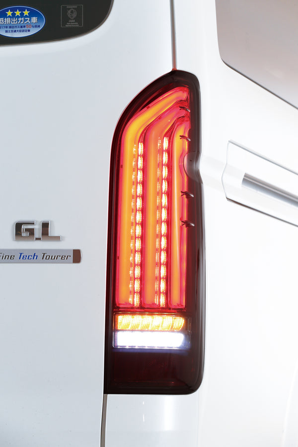 【ハイエース】ULTIMATE LED テール