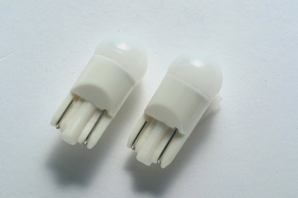 【全車種共通】ULTIMATE LED バルブ T10 2個セット